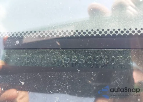 2011 Toyota Sequoia Sr5 5.7L V8 z USA, uszkodzony, nr VIN 5TDZY5G15BS034060